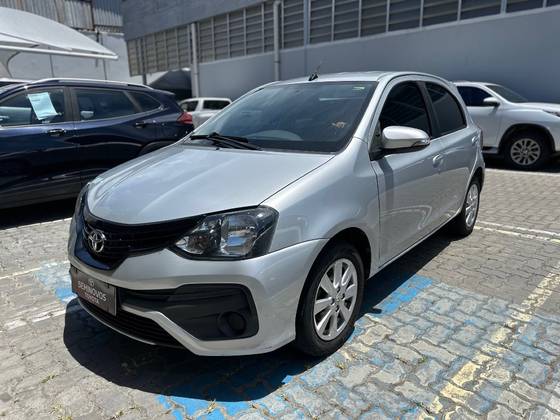 TOYOTA ETIOS 1.5 X PLUS 16V FLEX 4P MANUAL TOYOTA ETIOS 1.5 X PLUS 16V FLEX 4P MANUAL